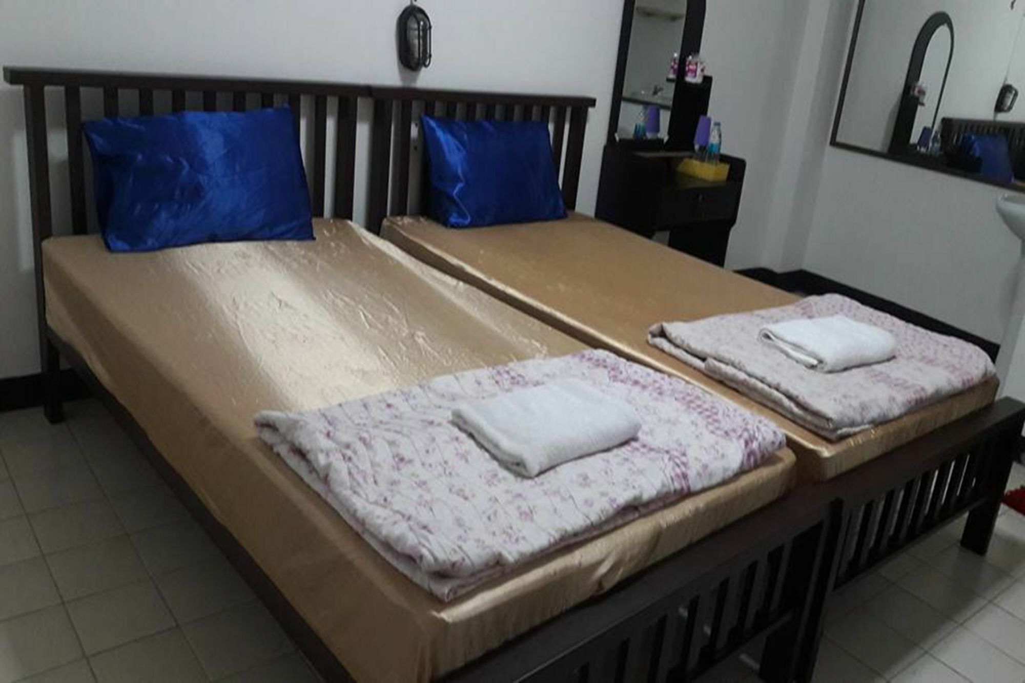 Md Rose Apartment Банкок Екстериор снимка